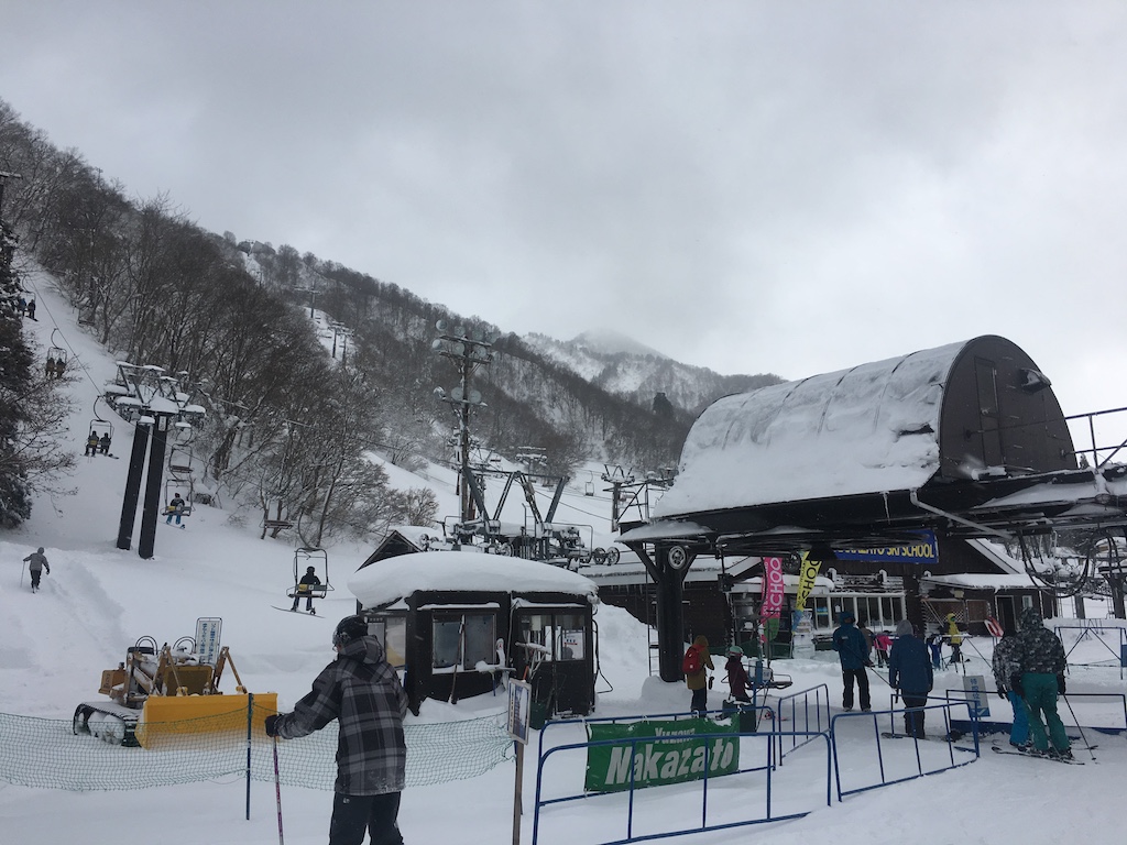 1/3 湯沢中里スキー場　〜強風からの逃避行〜