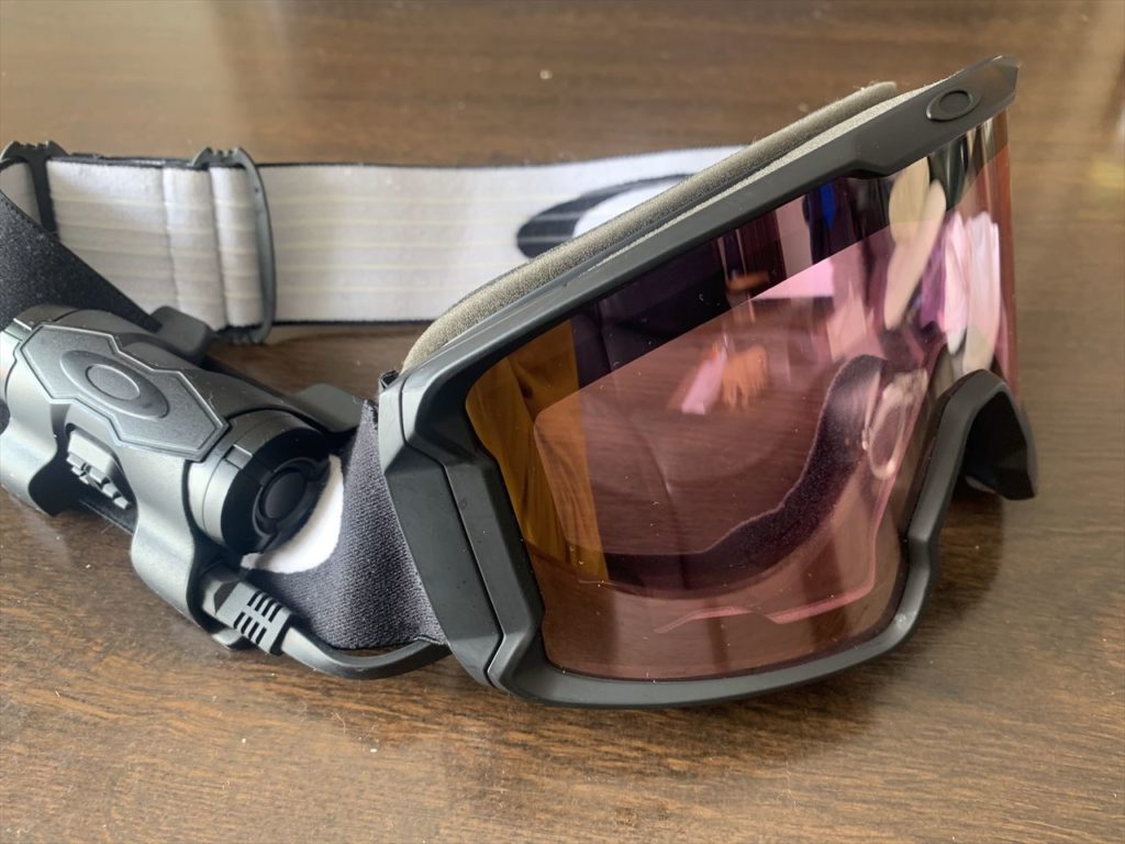oakley001-1024x768.jpg