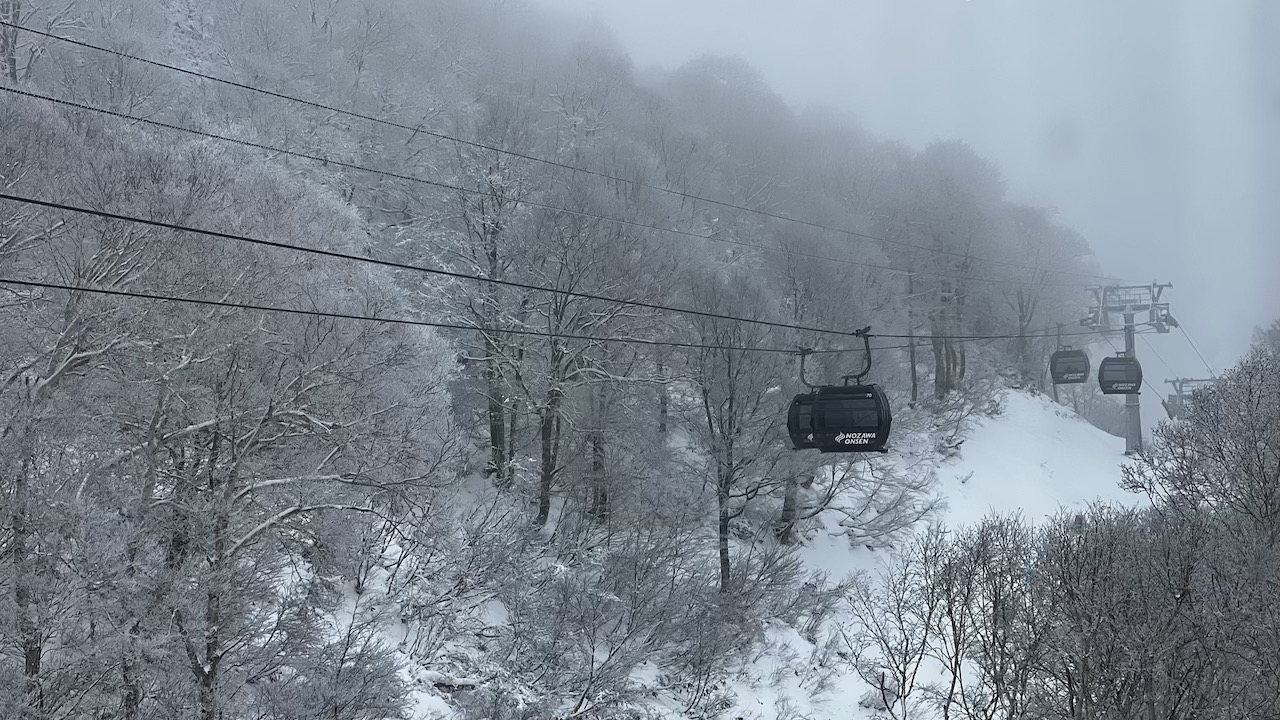 12/05 野沢温泉スキー場<br>〜2021-2022ドキドキのシーズンイン！〜